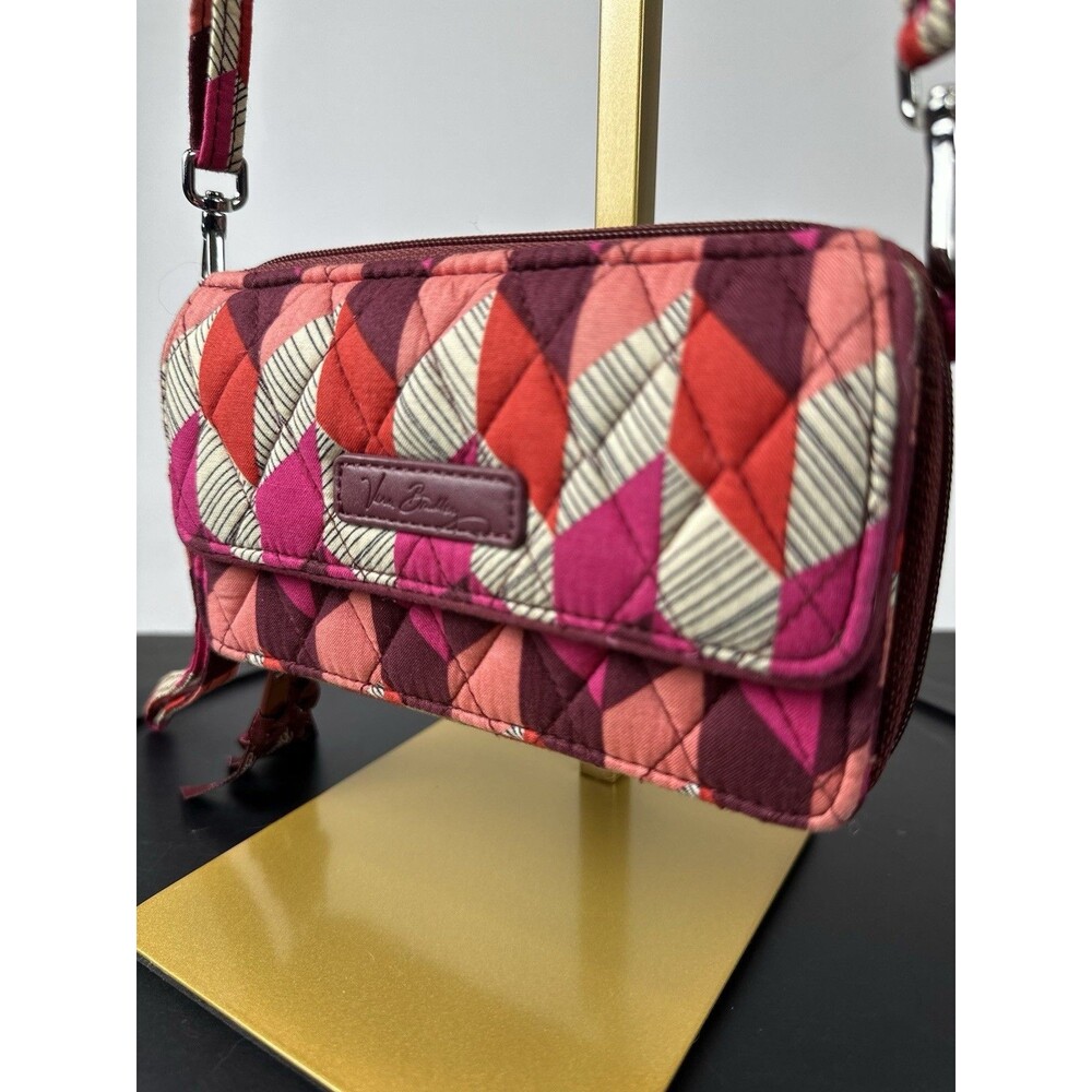 Vera Bradley Pink Coral Wristlet Cross Body Shoulder Purse Bag Wallet Geometric
